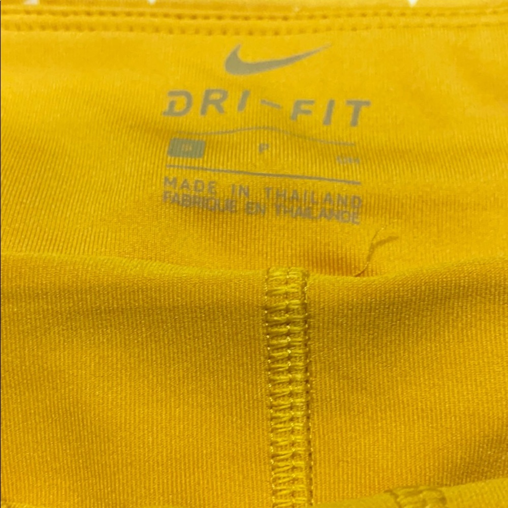 Nike Women’s Golf Skirt - Picture 6 of 8